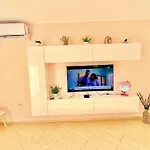 Charming 2-bed Flat With Pool View In Sunny Beach, Bulgaria *