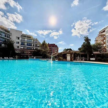 Charming 2-bed Flat With Pool View In Sunny Beach, Bulgaria Слънчев бряг
