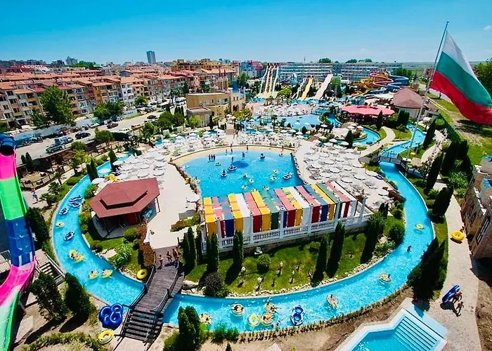 Charming 2-bed Flat With Pool View In Sunny Beach, Bulgaria Apartment