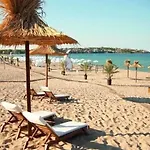 Charming 2-bed Flat With Pool View In Sunny Beach, Bulgaria Appartamento Sunny Beach