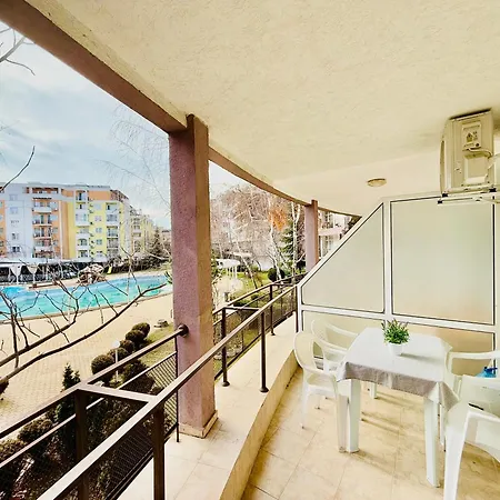 Charming 2-bed Flat With Pool View In Sunny Beach, Bulgaria Apartment Slantschew brjag
